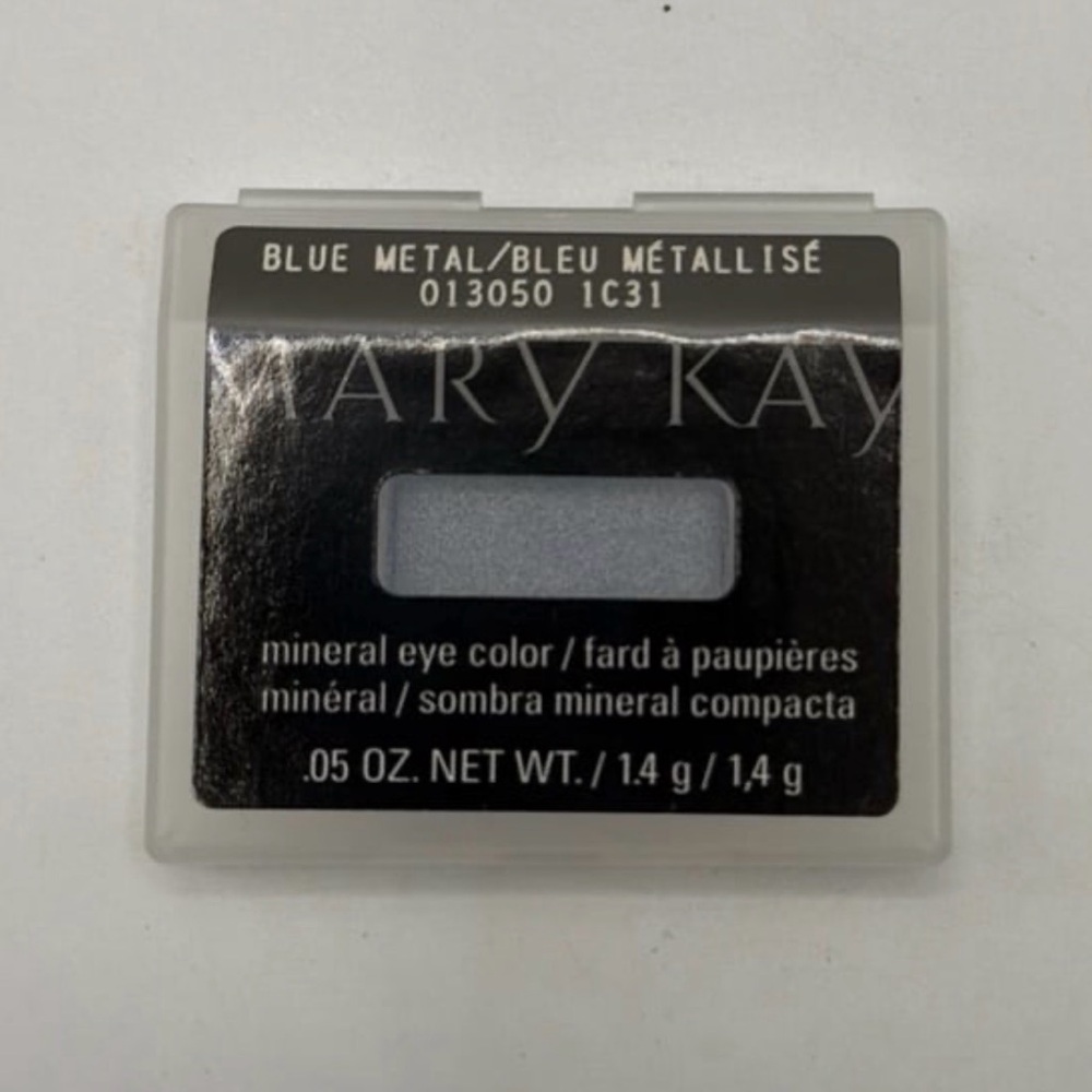 NEW Discontinued Full Size Mary Kay Mineral Eye Color - Blue Metal #013050